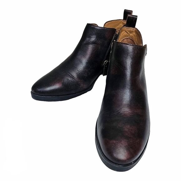 Women's Size 9 Vionic "Cecily" Leather Ankle Bootie - Picture 3 of 11